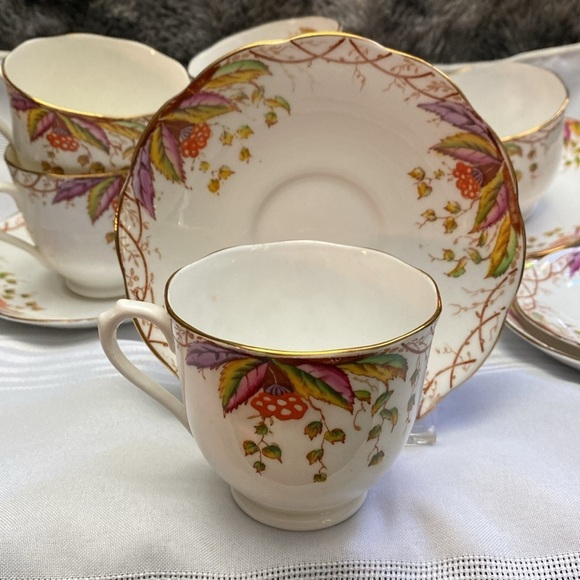 6 Royal Albert cups and saucers 1930 “Virginia”. RARE - Picture 13 of 16